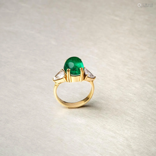 EMERALD RING