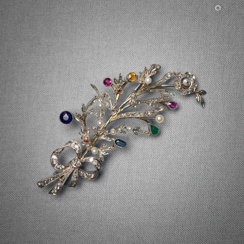 FLORAL BROOCH