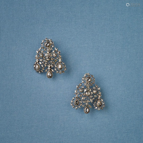 PAIR OF 18TH CENTURY GIRANDOLE EARRINGS