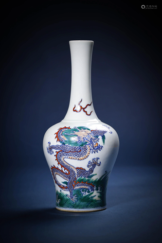 Chinese?Porcelain?Doucai?Dragon?and?Sea?Beasts?Vase?Mar