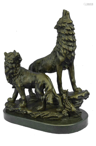 Lopez Wolf Howling Bronze Statue