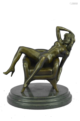 Mavchi two piece Woman Chair Bronze