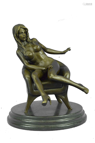 Mavchi two piece Woman Chair Bronze