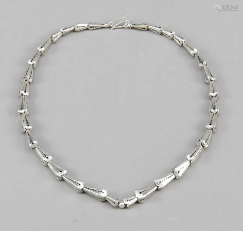 Necklace, silver tested, made