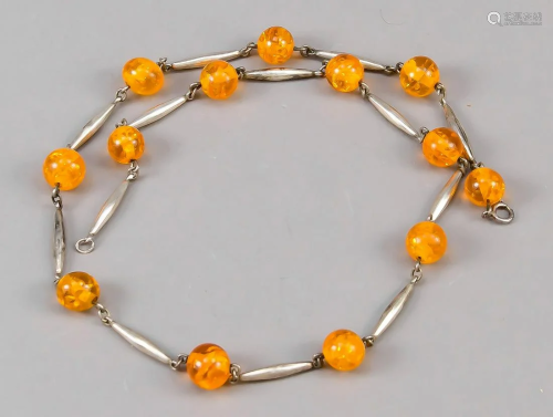 Necklace with amber balls, sil