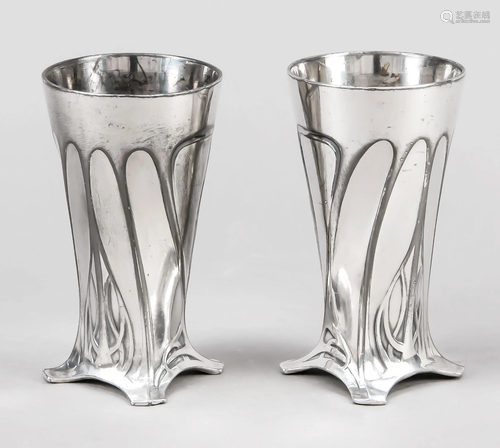 Pair of art nouveau vases, aro