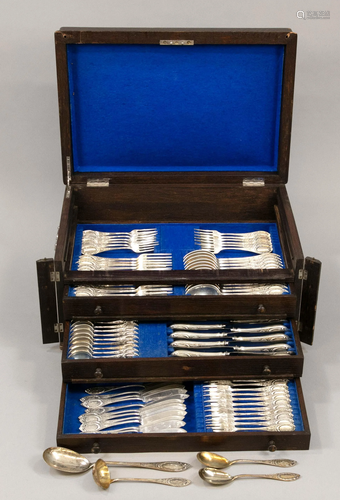 Cutlery set for twelve persons