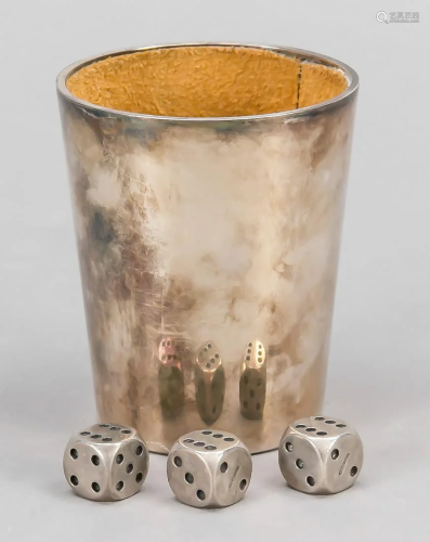 Dice cup with three dice, Germ