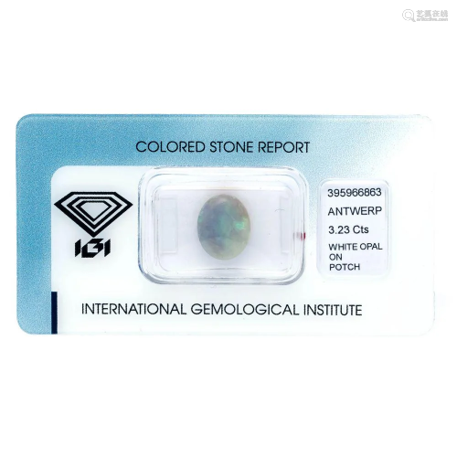 Milk opal 3.23 ct, oval caboch