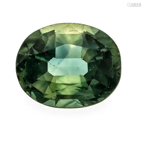 Green sapphire 2.19 ct, oval f