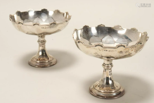 Pair of Boxed George V Sterling Silver Tazzas,