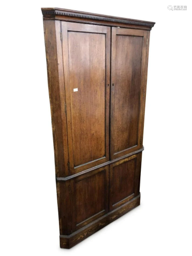 Large Georgian Oak Corner Cabinet,