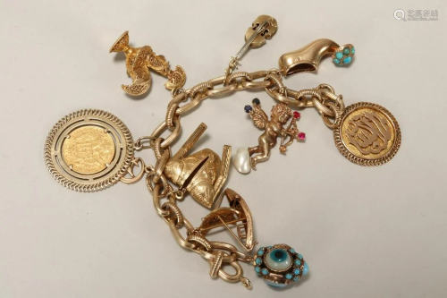 Impressive Ladies 14ct Gold Charm Bracelet,