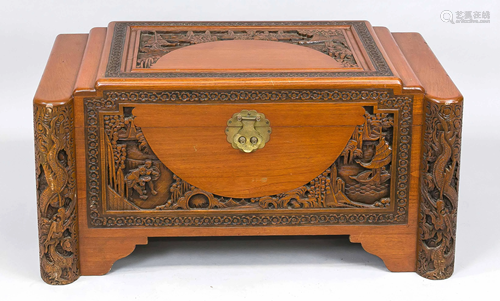 Chest, Indonesia, 20th c., Asi