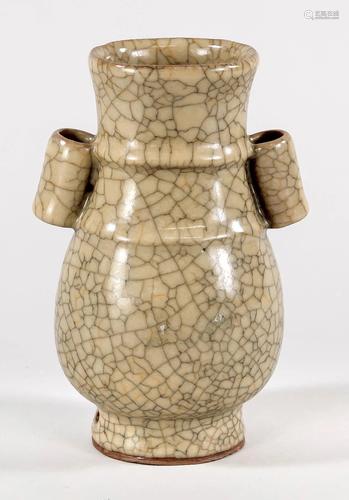 Ge-ware Hu vase, China, 19th c