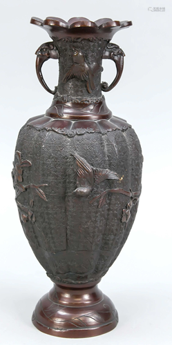 Vase, Japan, 19th c., bronze.