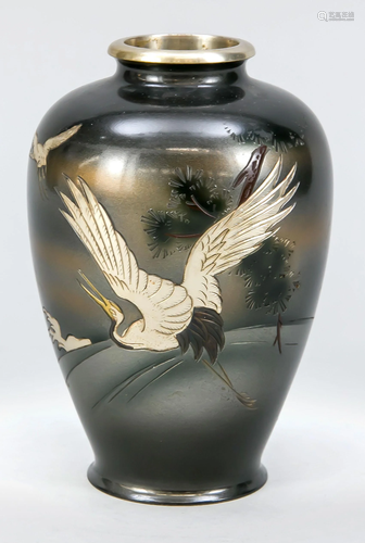 Metal vase, Japan, 20th c., de