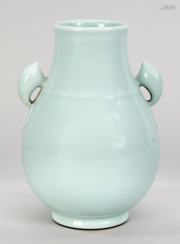 Hu vase, China, 19th century,