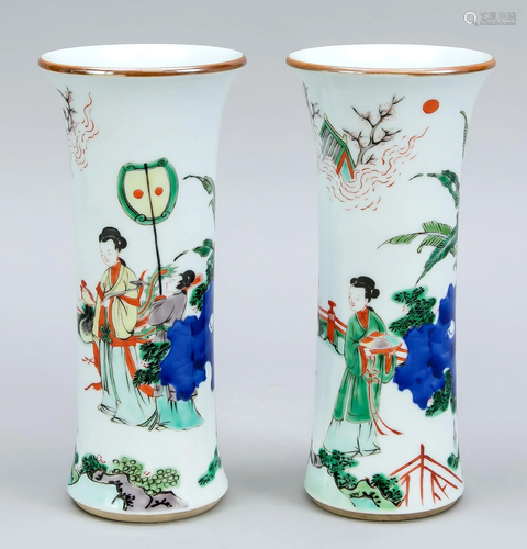 Pair of Kangxi style Famille V