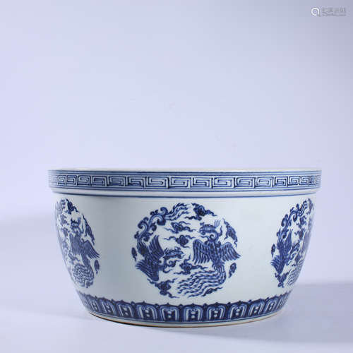 Blue and white phoenix shaped VAT in Qing Dynasty