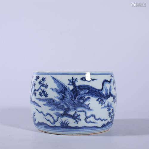 Ming Dynasty Xuande blue and white animal covered pot