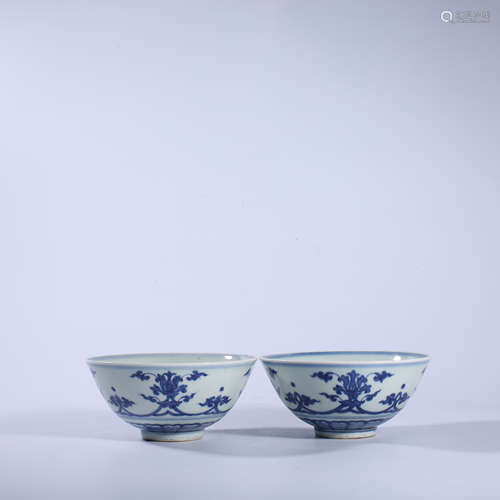 A pair of blue and white bowls in Chenghua of Ming Dynasty