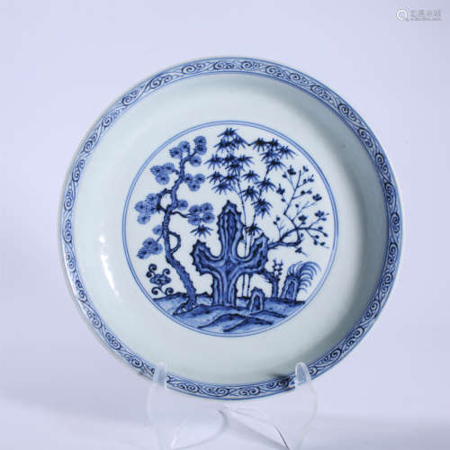Blue and white pine bamboo plum plate in Xuande of Ming Dyna...