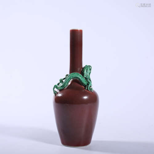 Kangxi red glaze bottle in Qing Dynasty