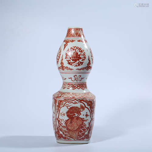 Ming Wanli red color gourd bottle with animal pattern