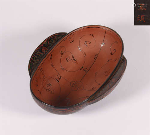 A YU SHANG LACQUER WOODEN EAR CUP