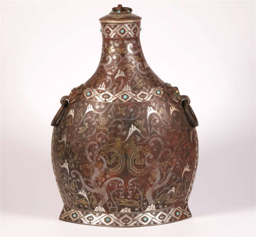 A BAG-SHAPED BRONZE KETTLE