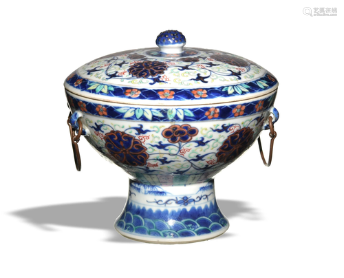 Chinese Blue and White Stem Cup, Late 19th Century