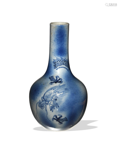 Chinese Blue and White Tianqiu Vase, 19th Century