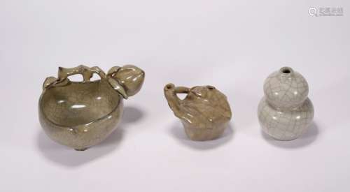Song Dynasty - Set of Ge Ware Decorations