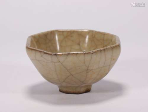 Song Dynasty - Ge Ware Bowl