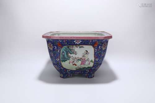 chinese famille rose porcelain jardiniere with framed design