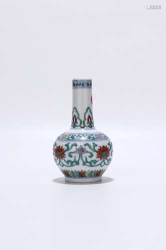 chinese doucai porcelain vase