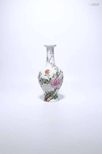 chinese famille rose porcelain floral pattern  vase