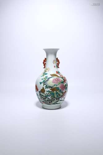 chinese famille rose porcelain vase