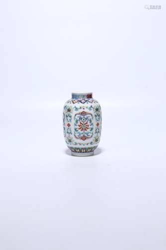 chinese famille rose porcelain floral pattern vase