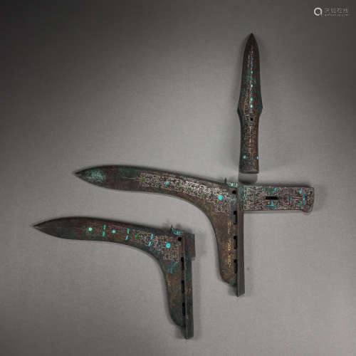 CHINESE WEAPON INLAID WITH GOLD AND SILVER, WARRING STATES P...