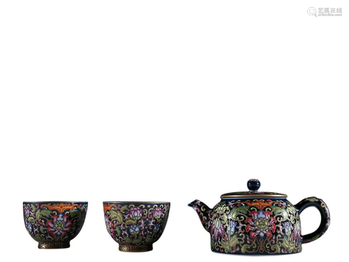 BLUE GLAZED AND FAMILLE ROSE 'FLORAL' TEA SET