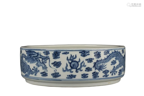 BLUE & WHITE 'DRAGON AMONG CLOUD' TRAY