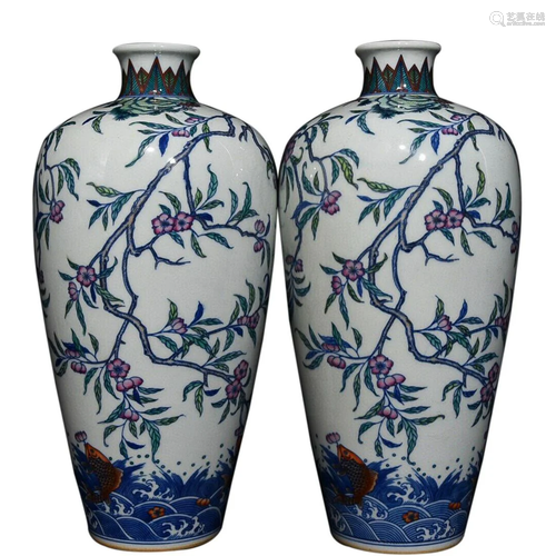 BLUE & WHITE AND DOUCAI 'BIRD AND FLOWER' MEIPING VASE