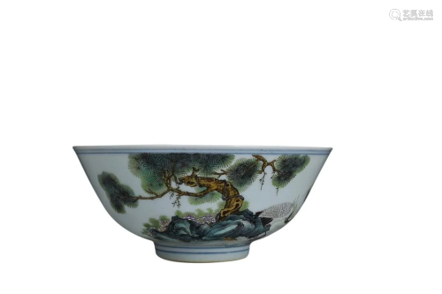 FAMILLE ROSE 'CRANE AND PINE TREE' BOWL