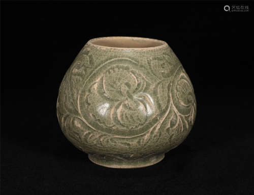 Pen washing of Longquan Kiln in Song Dynasty