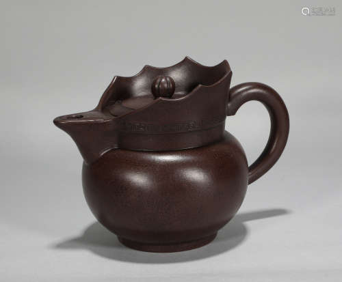 Purple sand teapot in Qing Dynasty