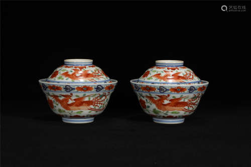 A pair of Qianlong pink Phoenix pattern cover bowls in the Q...