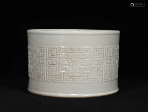 Qing Dynasty Qianlong sweet white glaze penholder
