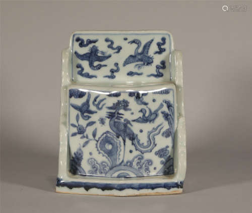 Blue and White Pen insertion in Jiajing in Ming Dynasty